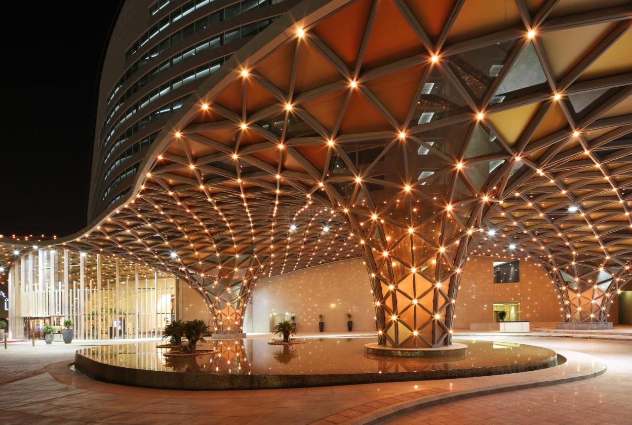 The Art Hotel & Resort Muharraq Bagian luar foto
