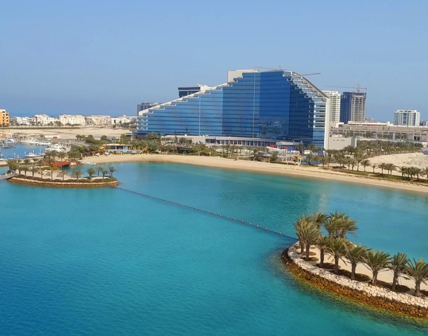 The Art Hotel & Resort Muharraq Bagian luar foto